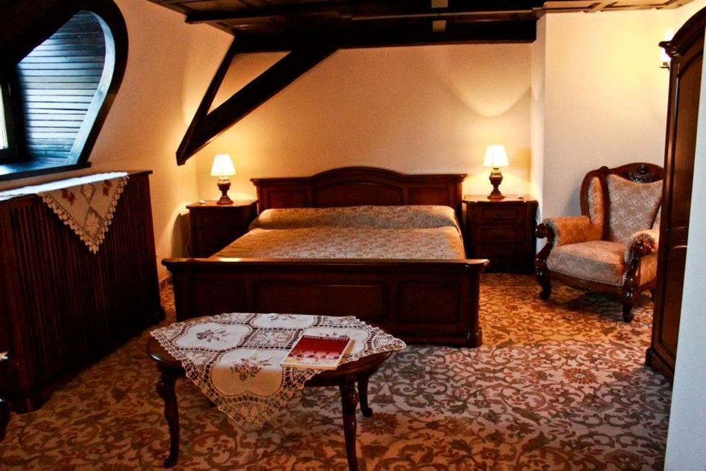 Hotel Medieval Άλμπα Ιούλια Δωμάτιο φωτογραφία