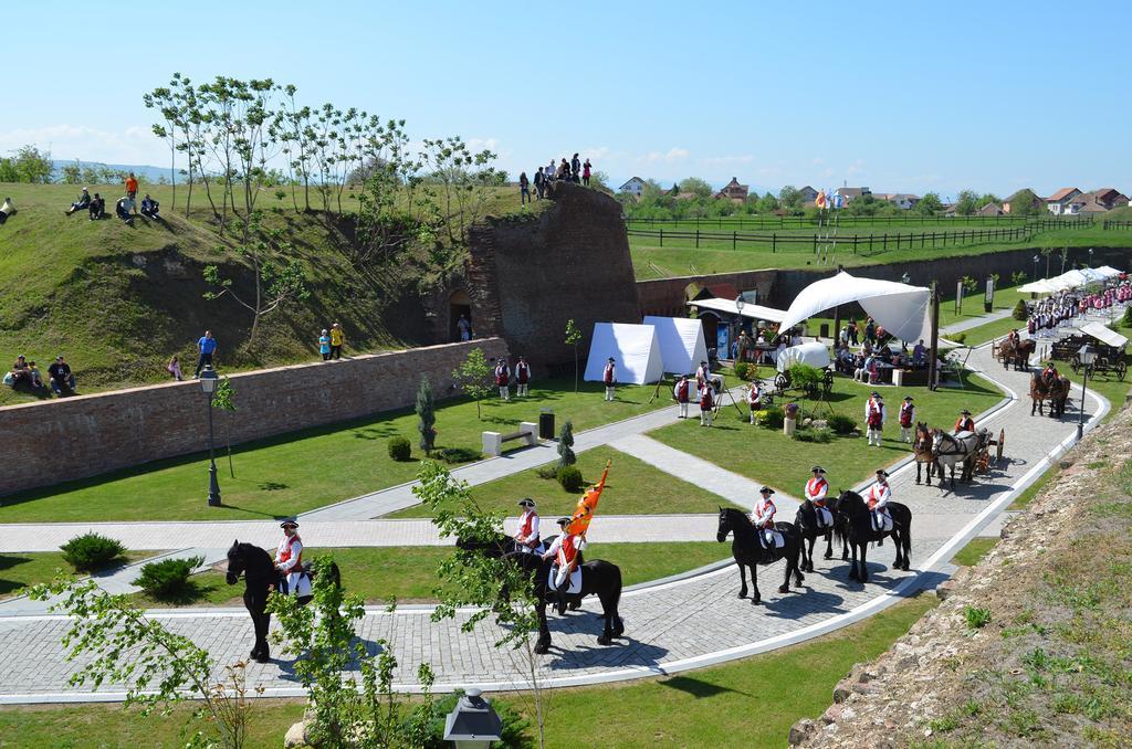 Hotel Medieval Άλμπα Ιούλια Εξωτερικό φωτογραφία