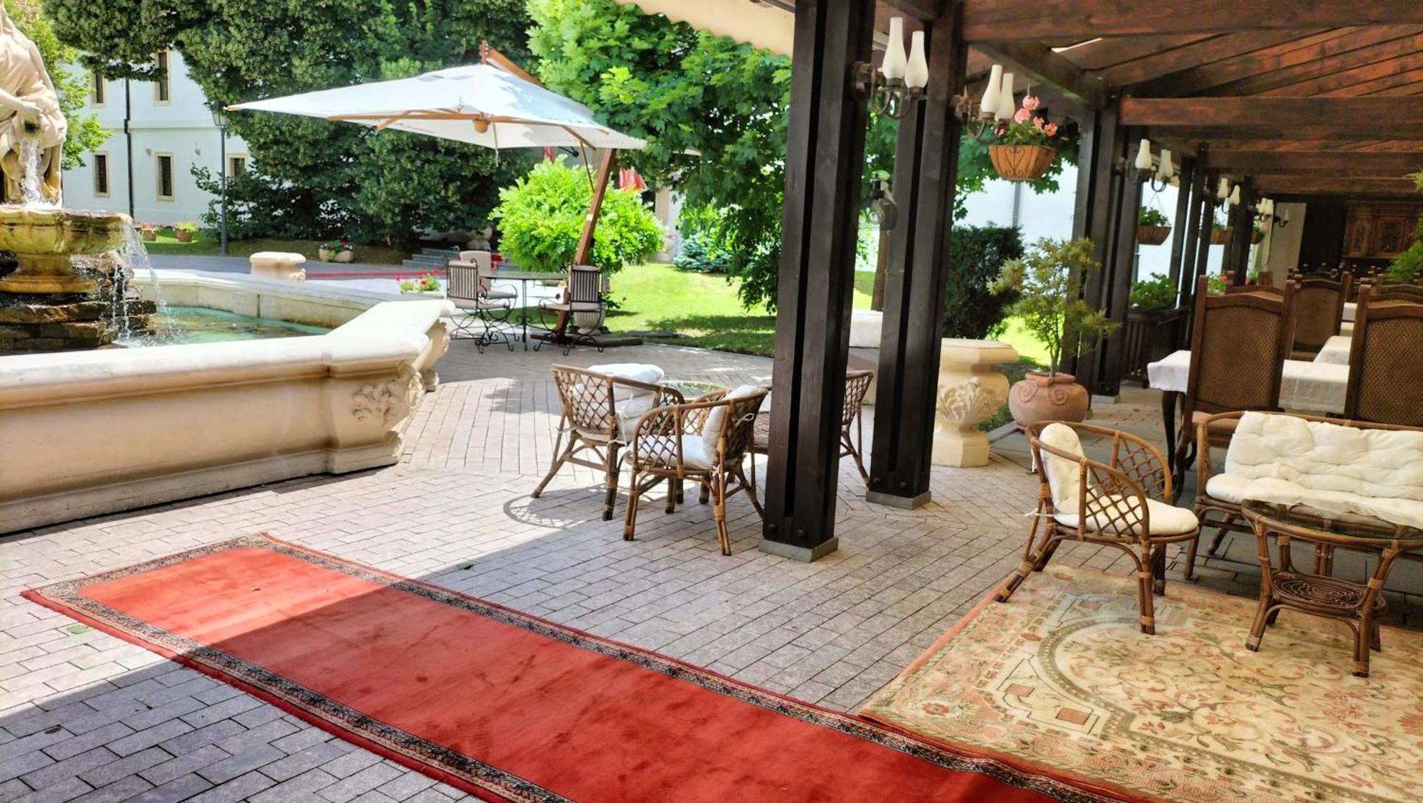 Hotel Medieval Άλμπα Ιούλια Εξωτερικό φωτογραφία