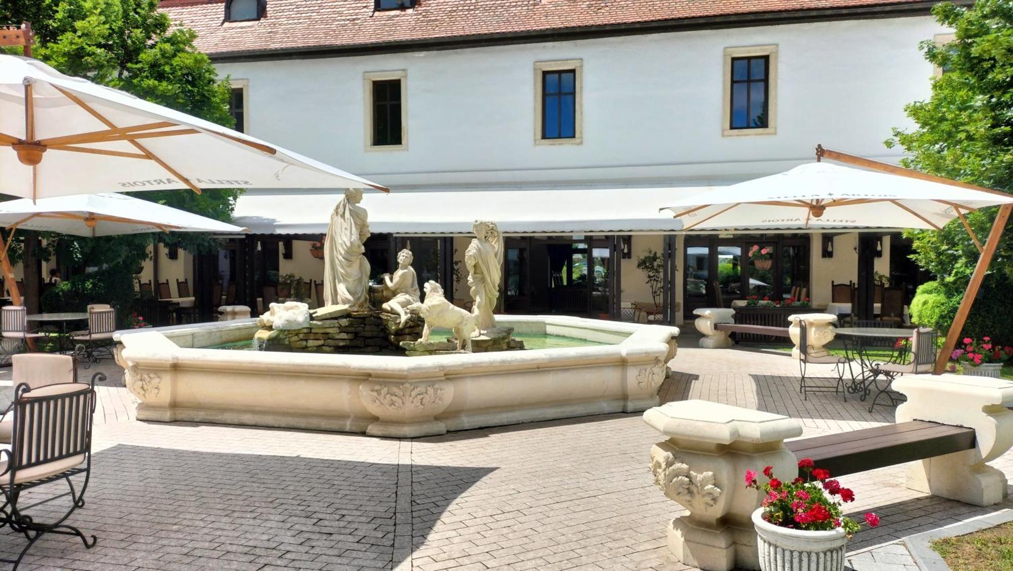 Hotel Medieval Άλμπα Ιούλια Εξωτερικό φωτογραφία