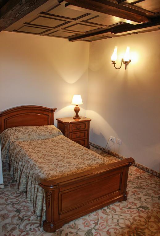 Hotel Medieval Άλμπα Ιούλια Δωμάτιο φωτογραφία