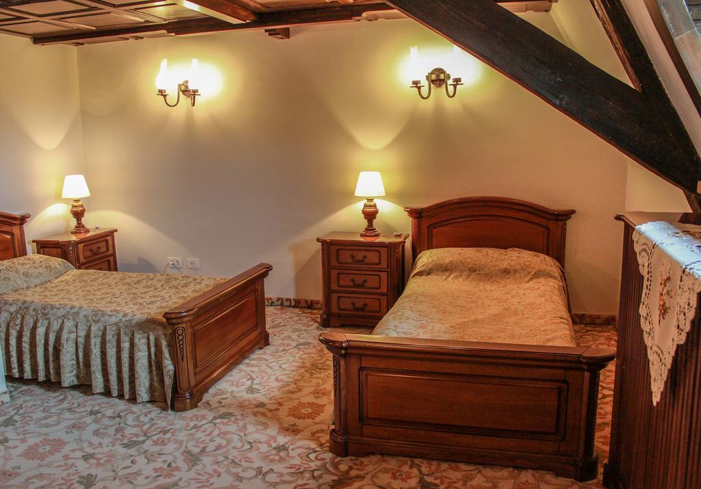 Hotel Medieval Άλμπα Ιούλια Δωμάτιο φωτογραφία